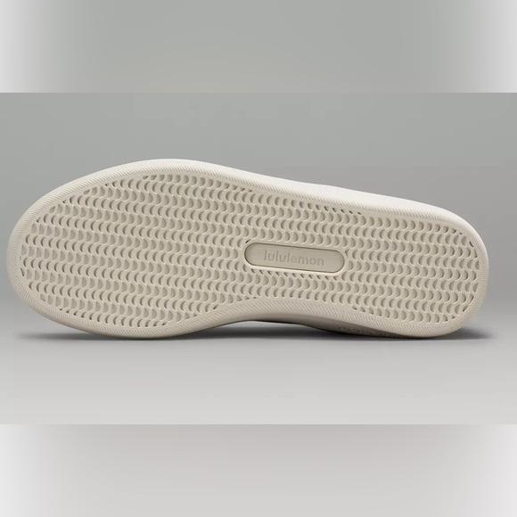 🤍💗lululemon | women’s canvas CityVerse sneaker | 6.5 | EUC - Picture 4 of 13